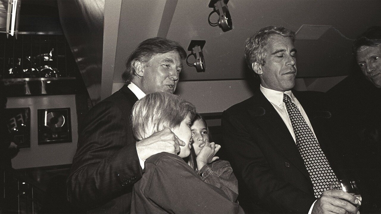 Jeffrey Epstein with Donald Trump and kids